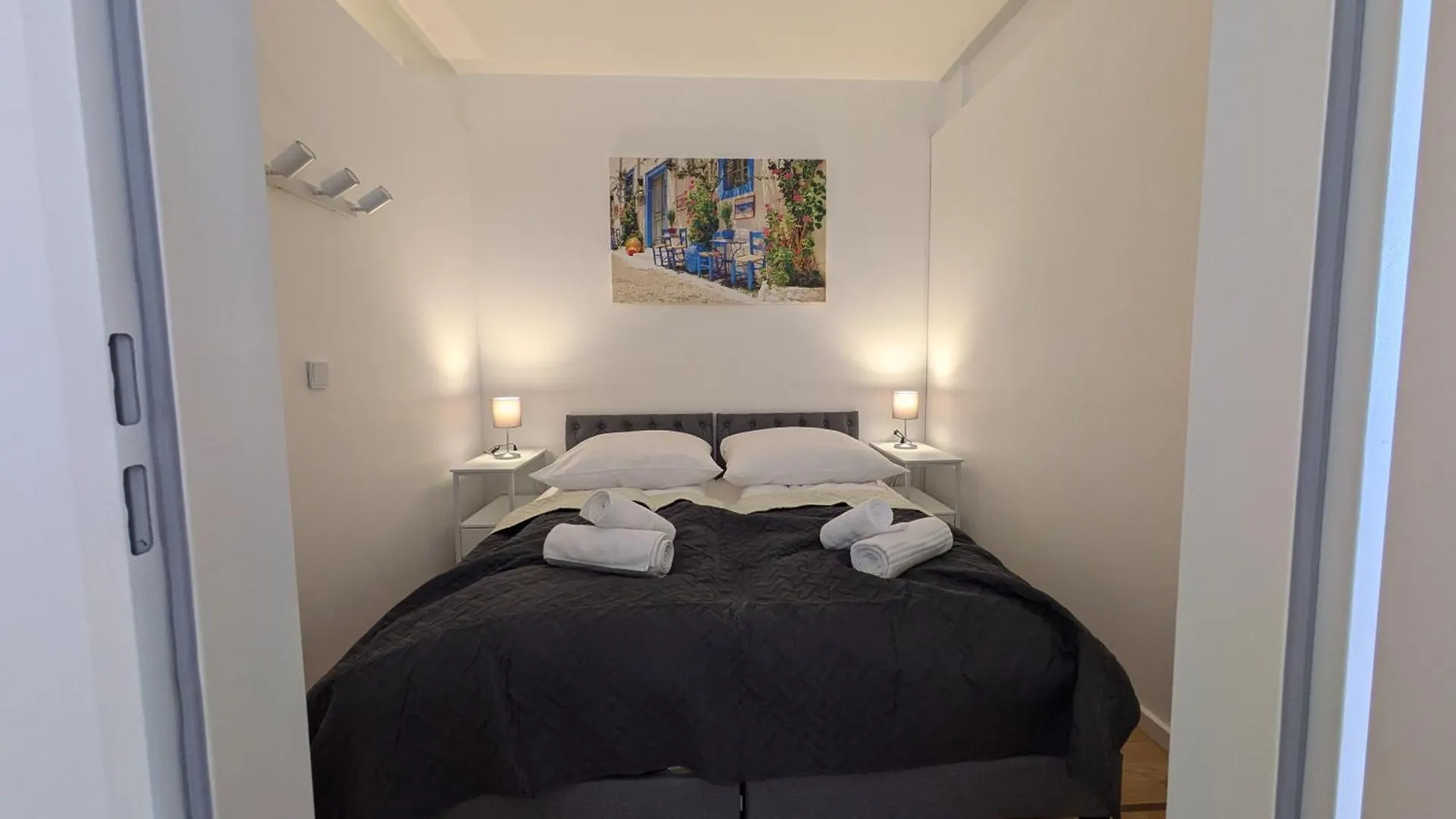 Munich Top Place Direkt Am Karlsplatz - Stachus 70 Qm Mit 2 Schlafzimmer Apartment Mila