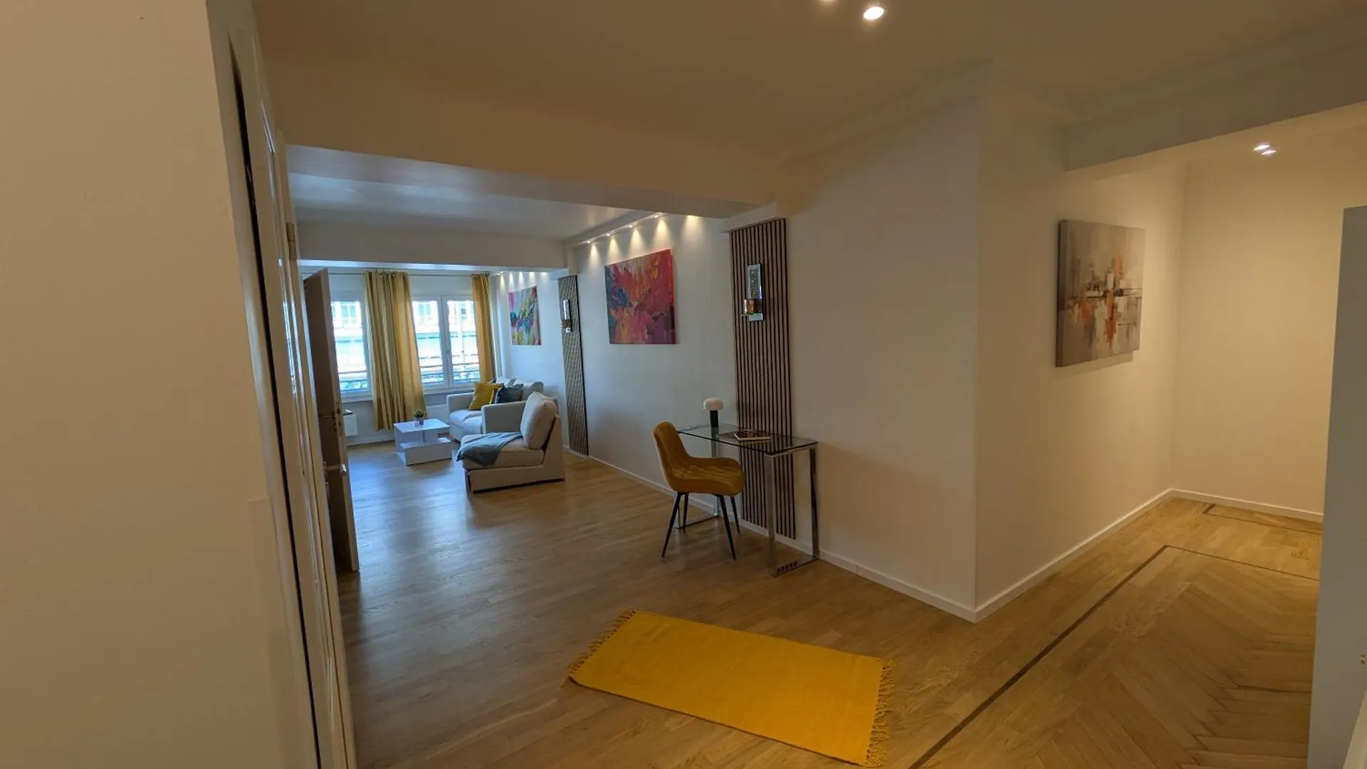 Munich Top Place Direkt Am Karlsplatz - Stachus 70 Qm Mit 2 Schlafzimmer Apartment Mila