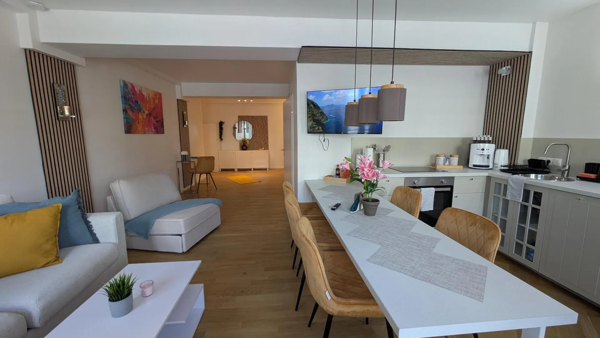 Munich Top Place Direkt Am Karlsplatz - Stachus 70 Qm Mit 2 Schlafzimmer Apartment Mila