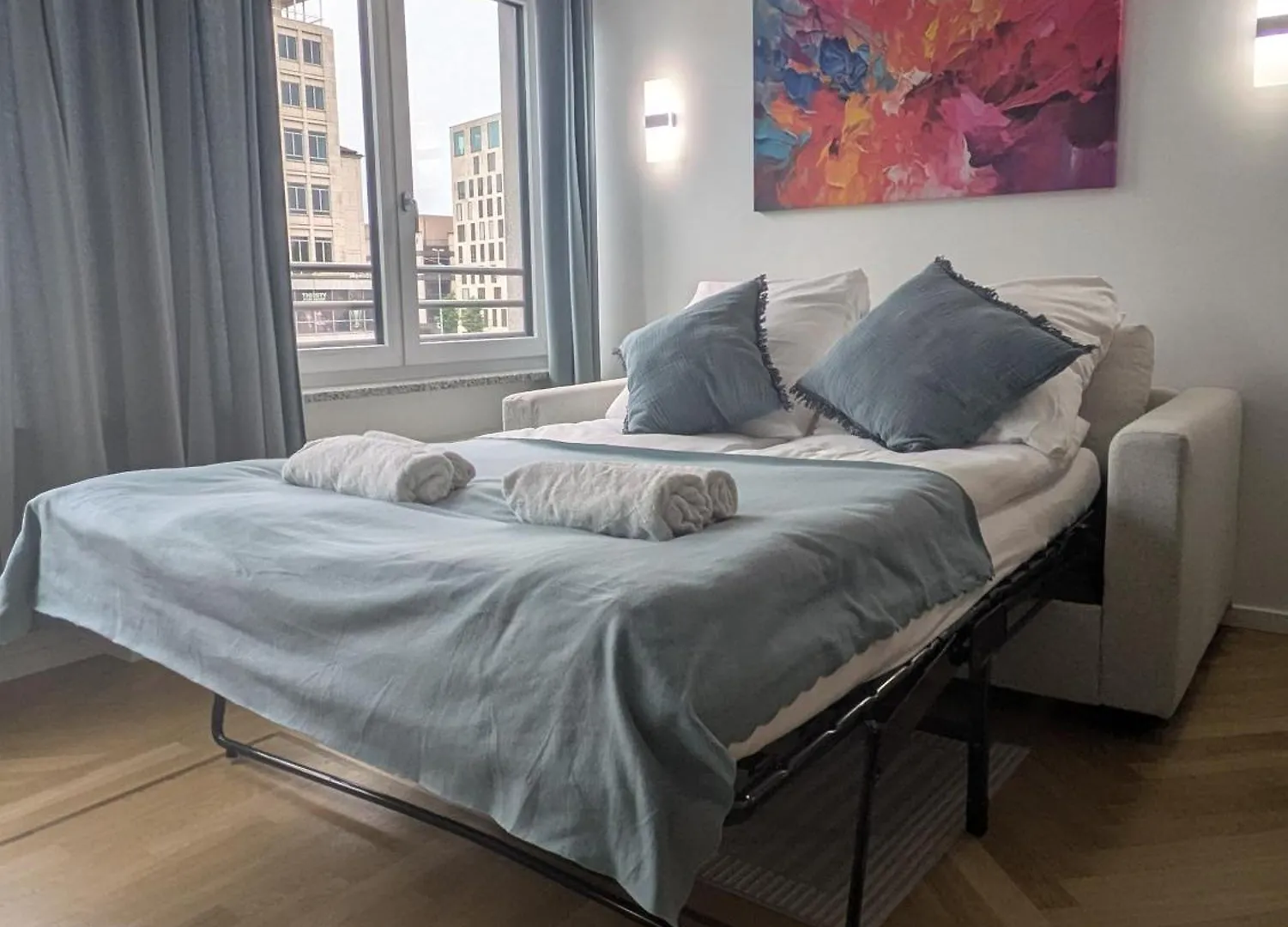 Munich Top Place Direkt Am Karlsplatz - Stachus 70 Qm Mit 2 Schlafzimmer Apartment Mila 0*,  Deutschland