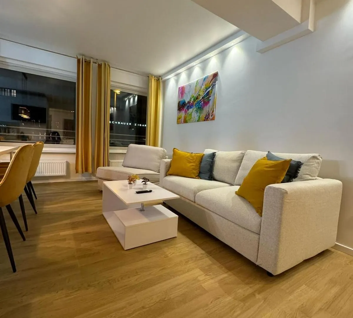 Munich Top Place Direkt Am Karlsplatz - Stachus 70 Qm Mit 2 Schlafzimmer Apartment Mila