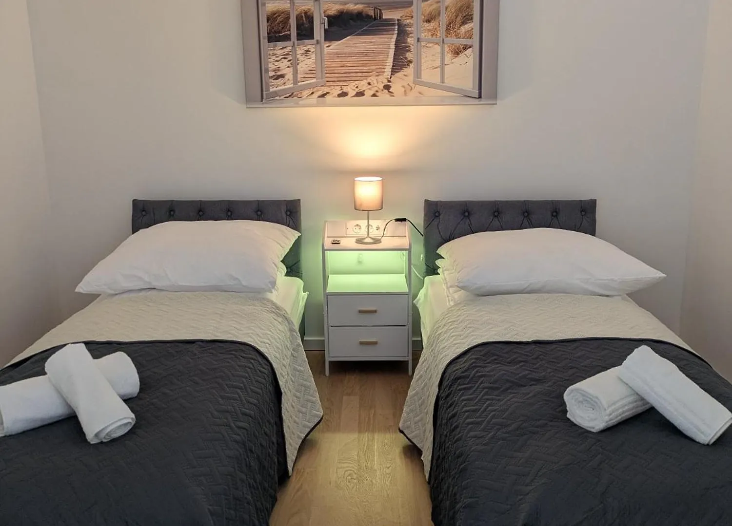 Munich Top Place Direkt Am Karlsplatz - Stachus 70 Qm Mit 2 Schlafzimmer Apartment Mila 0*,  Germany
