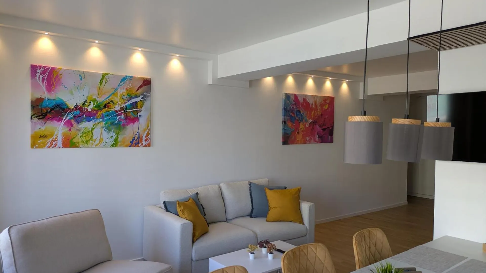 Munich Top Place Direkt Am Karlsplatz - Stachus 70 Qm Mit 2 Schlafzimmer Apartment Mila